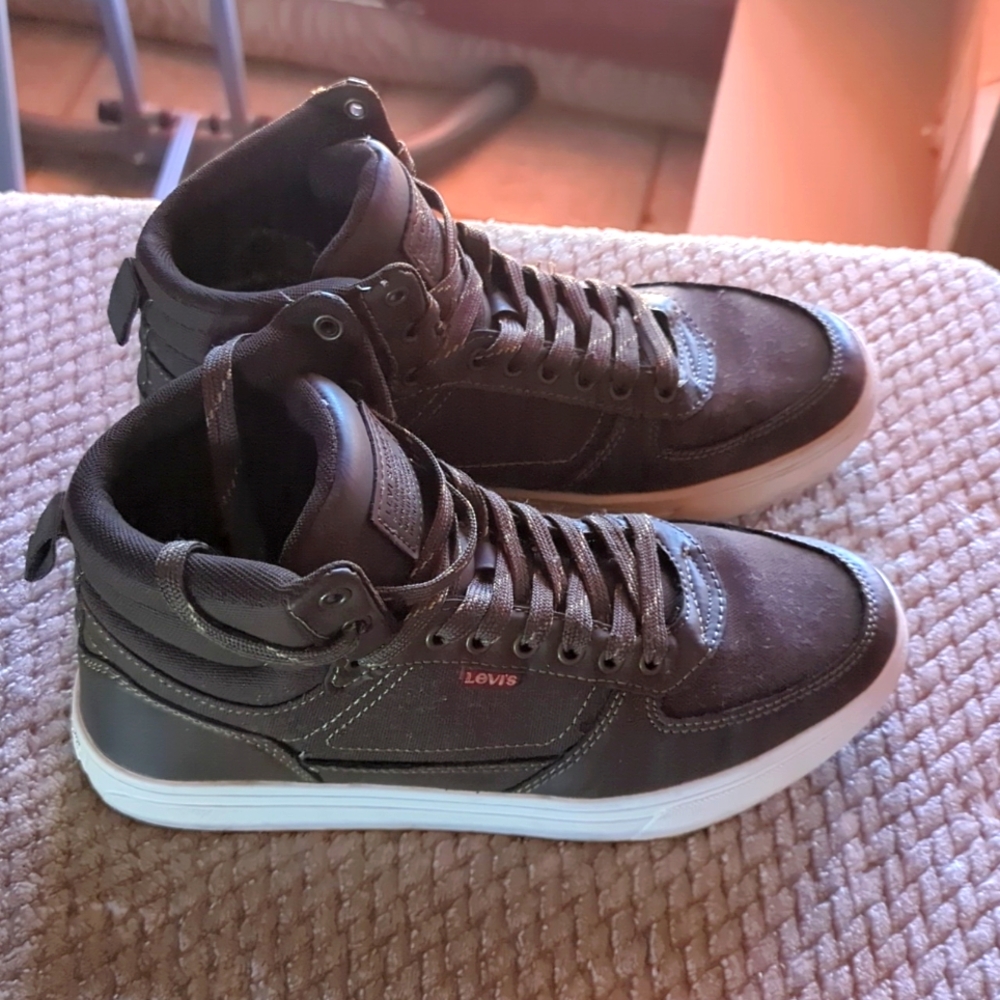 Brown high top Levi shoes